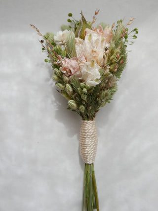 ansteckblume hochzeit bräutigam nachhaltig slow flowers