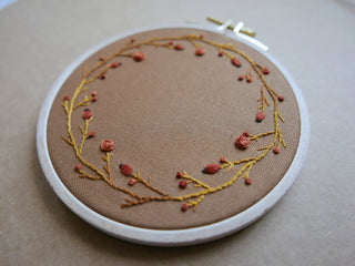 Stickvorlage 'Hagebuttenkranz'