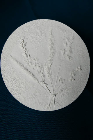 Botanical bas relief 'Papaver&Solidago'