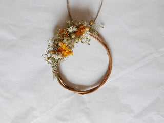 kleiner türkranz geschenkdeko trockenblumen ostern gelb frühling