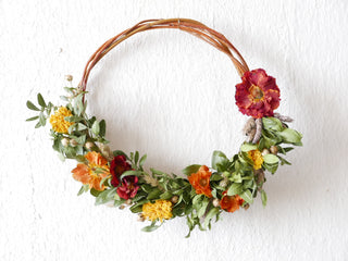 flower hoop bio slow flowers rot türkranz trockenblumen