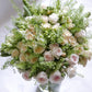 Großer Bioblumenstrauß Hochzeit rosen weiß grün slow flowers