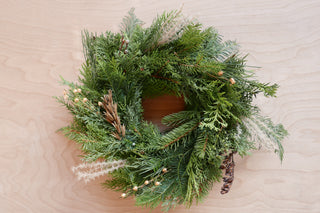 Adventskranz 'Goldiger Nadelwald'