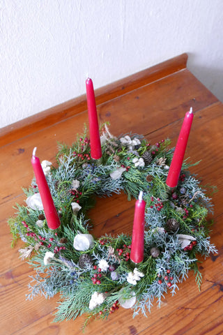 Adventskranz 'Hagebutte' (Bio-Pflanzen)